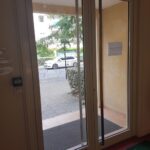 renovation-porte-entree-en-aluminium-creche-saint-georges-appc-2